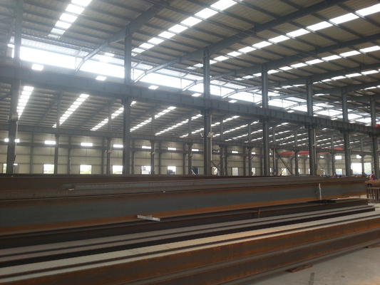 Branco do feixe do aço H do plutônio da estrutura de telhado do armazém do metal da casa pré-fabricada Q235