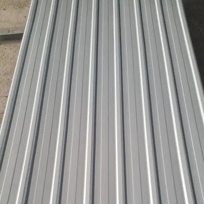 Q355 corrugou a perfuração galvanizada manutenção do telhado do metal personalizada