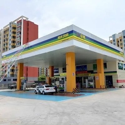 Os toldos do posto de gasolina do GB que perfuram o dossel do beliche da gasolina pintaram personalizado