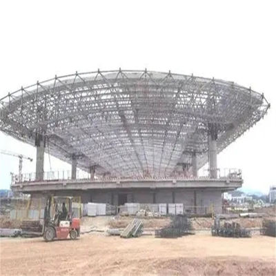 Pintura da construção do telhado do estádio do quadro 300m do espaço da grade da camada triplicar-se Q345