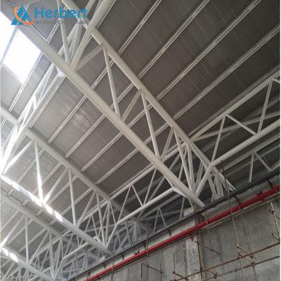 Preço da fábrica Trusses de telhado de aço leve pré-fabricados para edifícios Construção Estádio Teado Estação Teado Sistema ISO GB Free Design