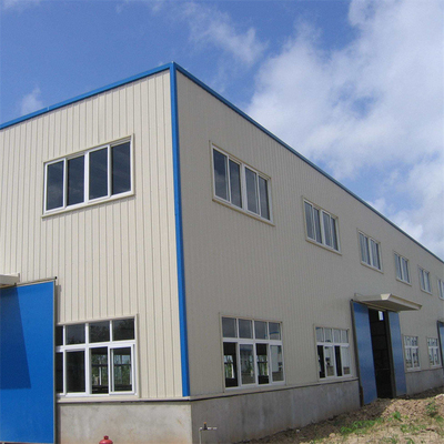 Q345 pré-fabricou o armazém de aço do fardo da oficina da construção de aço branco