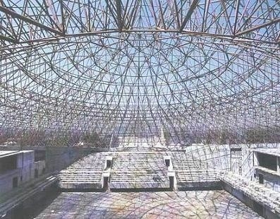 Estrutura de aço galvanizado por imersão a quente Edifícios Arch Space Frame 300m