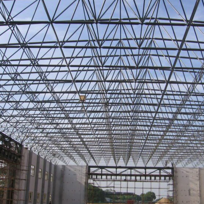 A construção estrutural de aço o aço Q235 pré-fabricado derramou fácil montar