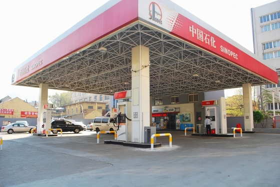 Estruturas de aço leve para telhados de postos de gasolina