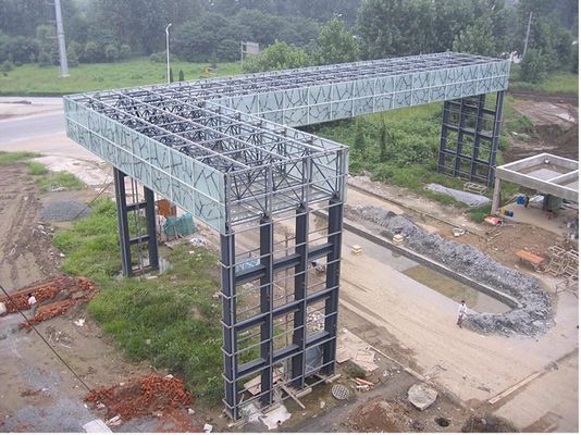 Preço da fábrica Trusses de telhado de aço leve pré-fabricados para edifícios Construção Estádio Teado Estação Teado Sistema ISO GB Free Design