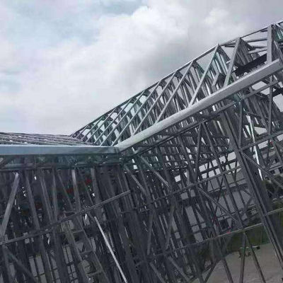 Estrutura de telhado de treliça de aço galvanizado leve personalizada Padrão GB